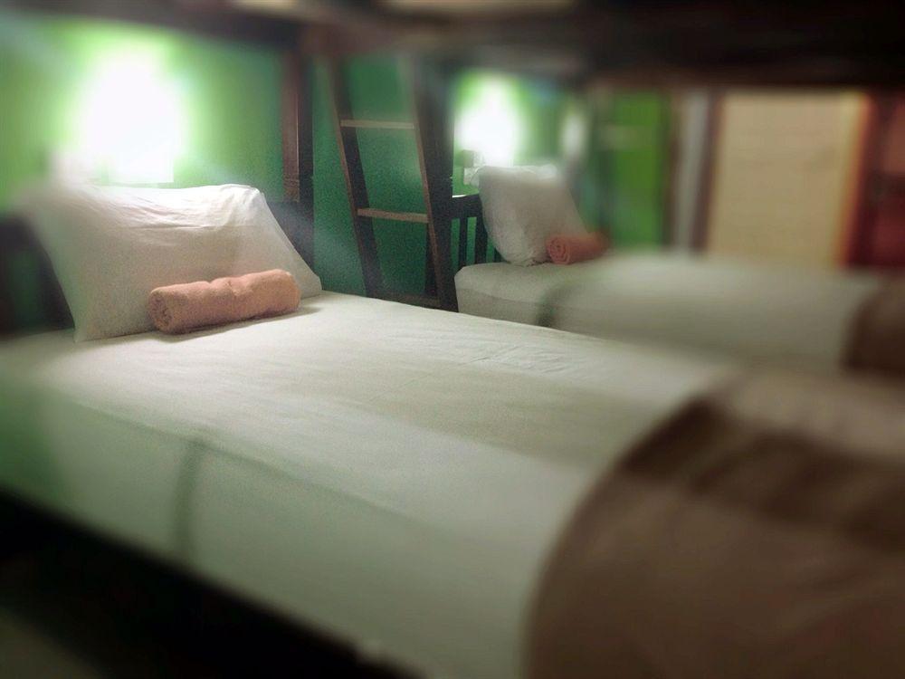 Silla Patong Hostel Exteriér fotografie