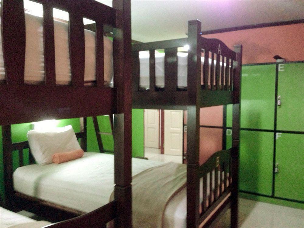 Silla Patong Hostel Exteriér fotografie