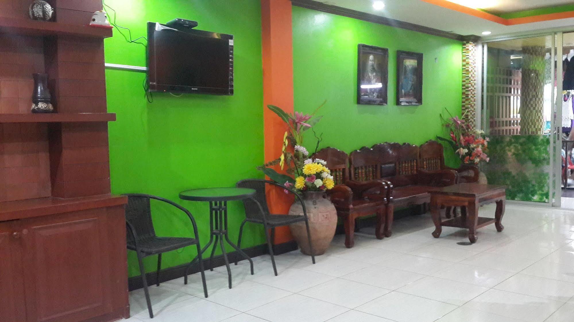 Silla Patong Hostel Exteriér fotografie