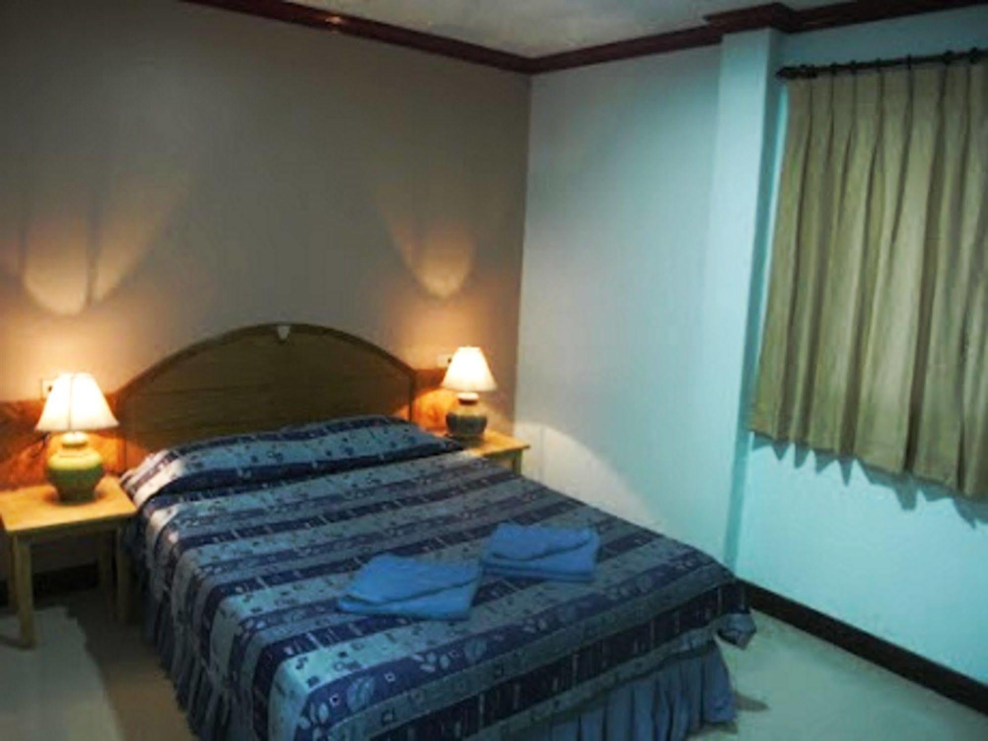 Silla Patong Hostel Exteriér fotografie