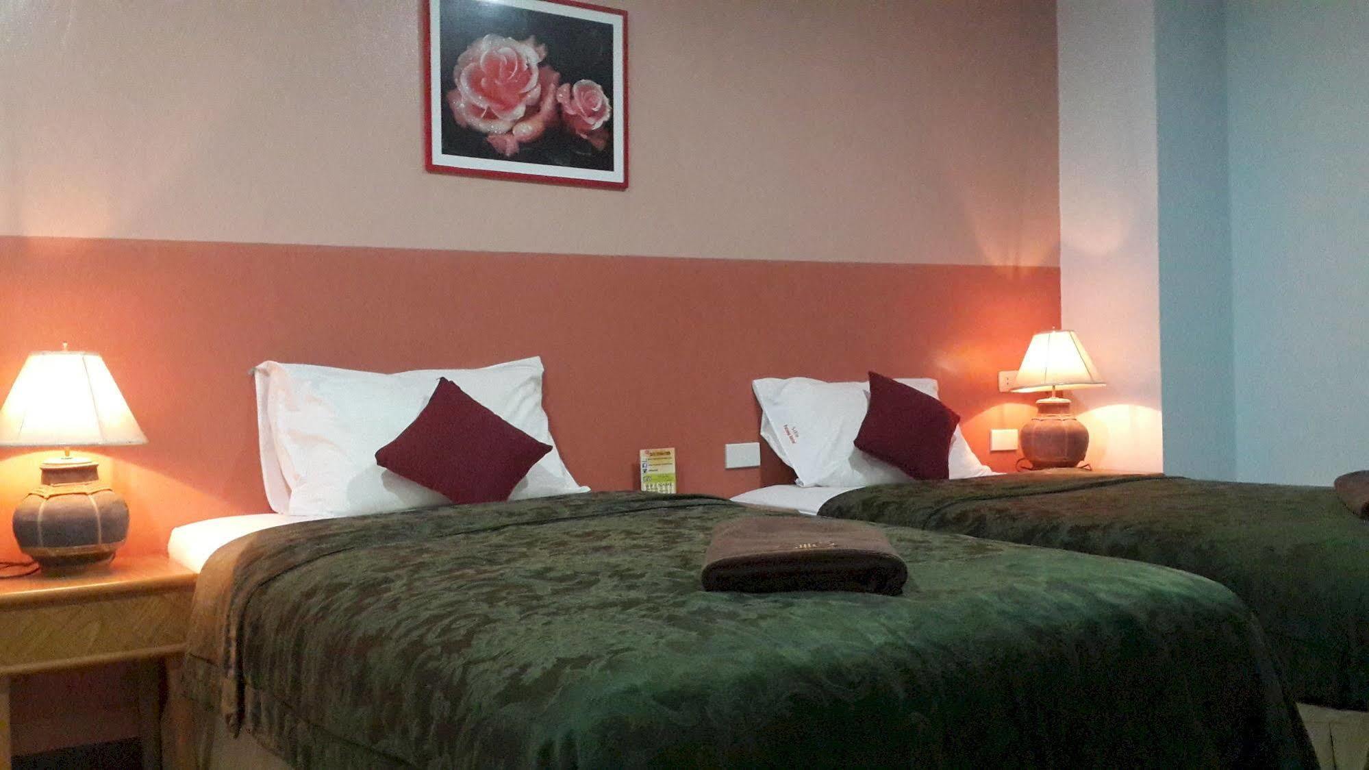 Silla Patong Hostel Exteriér fotografie
