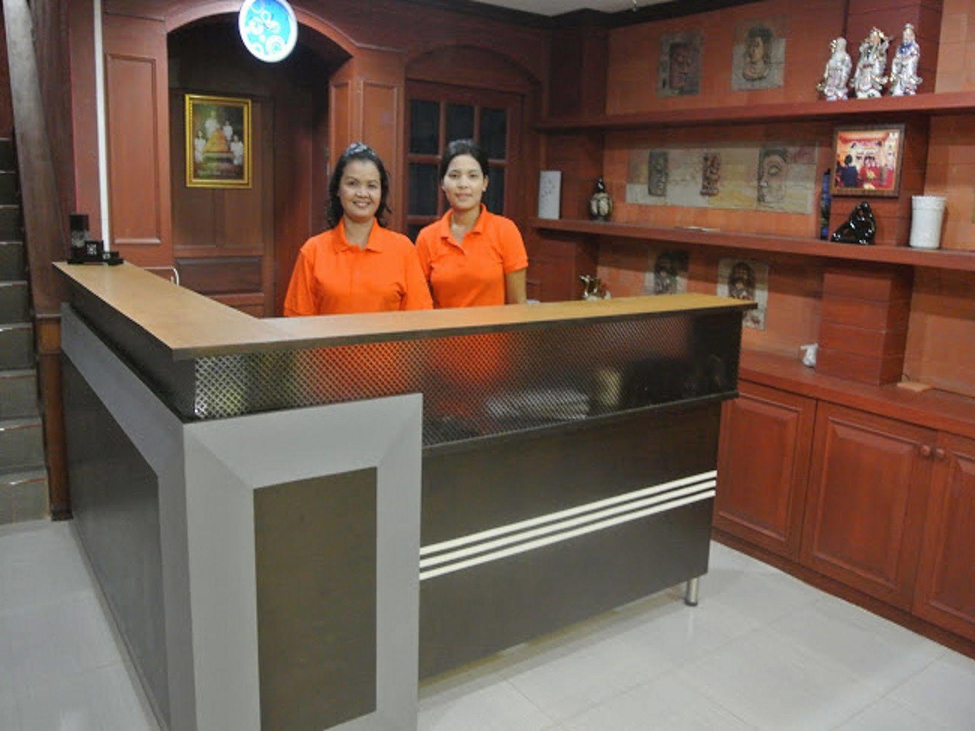 Silla Patong Hostel Exteriér fotografie