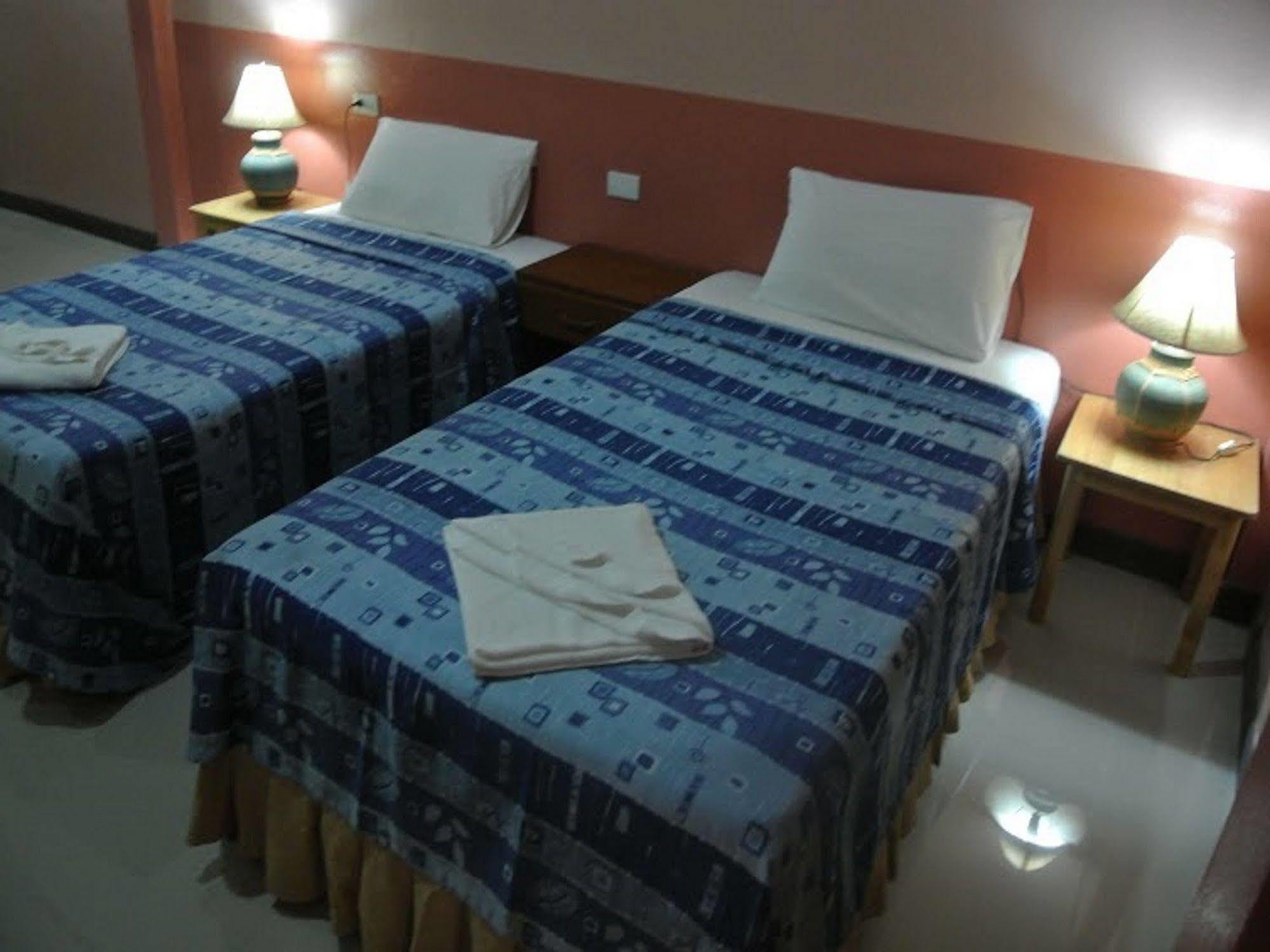 Silla Patong Hostel Exteriér fotografie